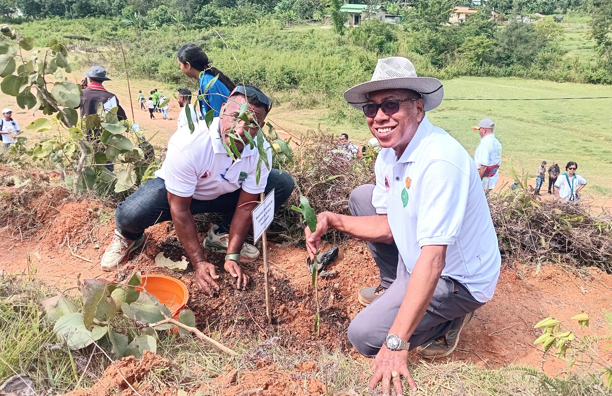 SETP PAETISIPA KOMEMÓRASAUN LORON MUNDIAL DAS FLORESTAS BA DAH-3 IHA AILEU